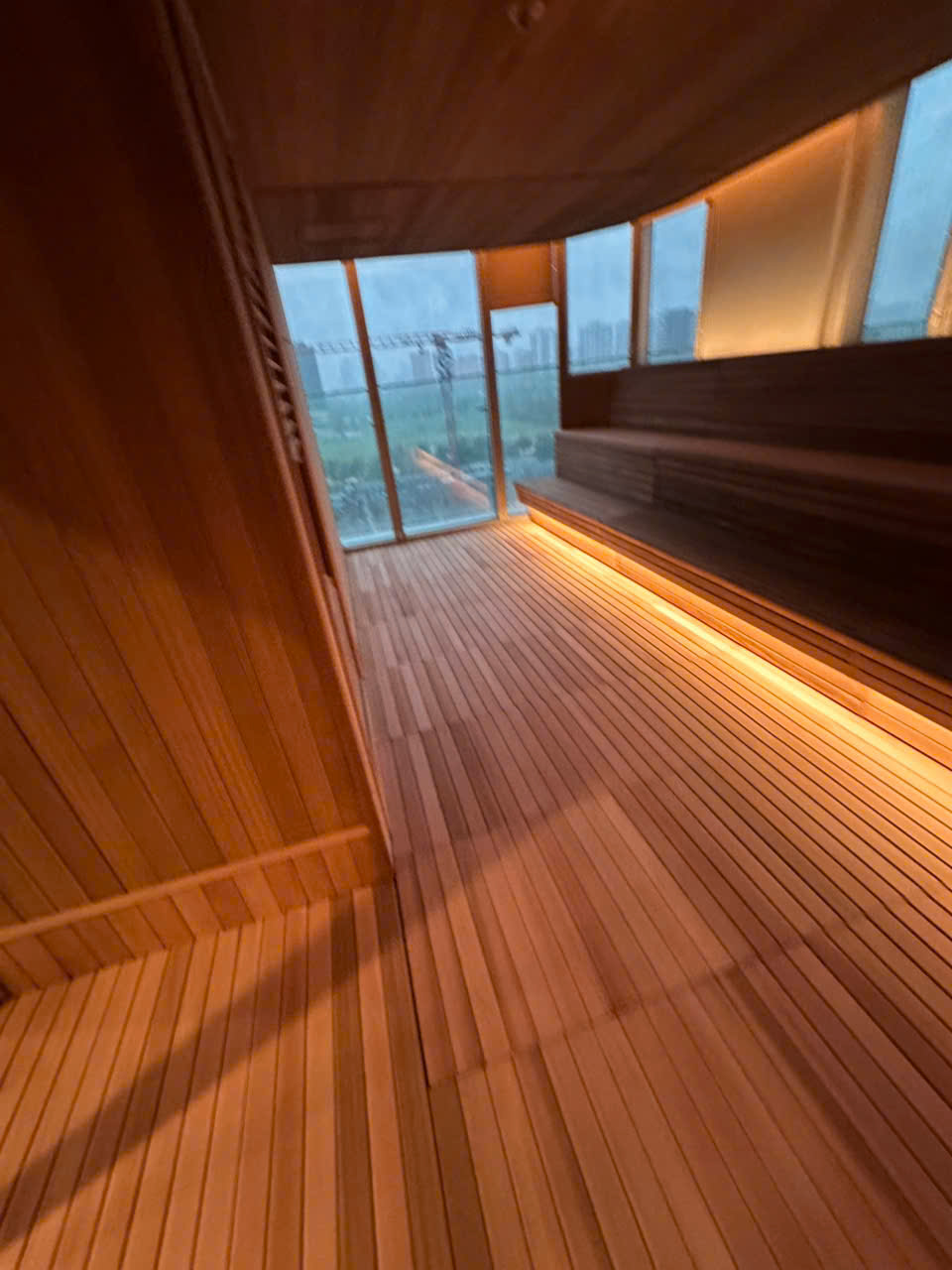 Không gian phòng xông hơi khô Sauna VIP khách sạn 5 sao Hoàng Nhâm Lai Châu